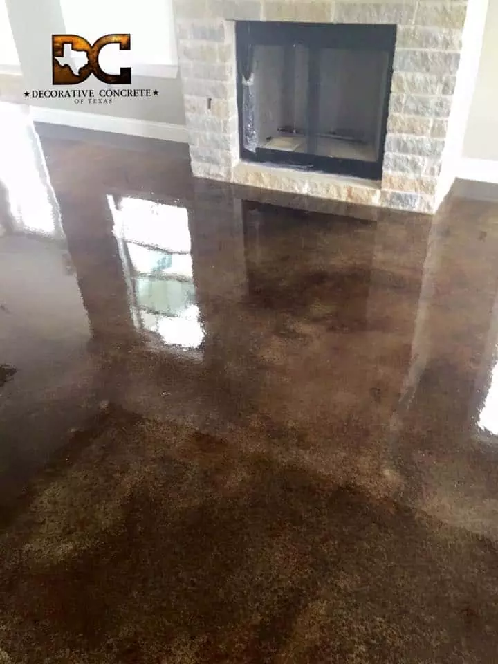 stained concrete flooring installation by Decorative Concrete of Texas